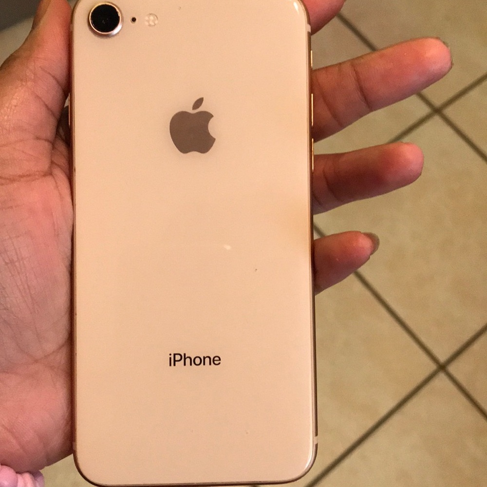 Rose gold iPhone 8